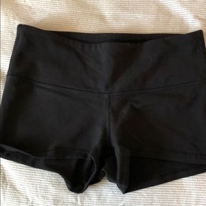 Lululemon black shorts